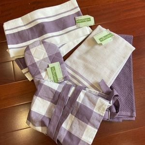 NWT Purple kitchen set